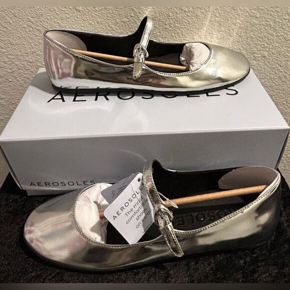 AEROSOLES Silver Flats - Picture 1 of 10